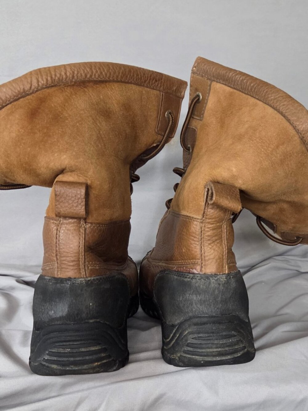 UGG Adirondack Boot II Womens 10 Brown 5469 Vibram